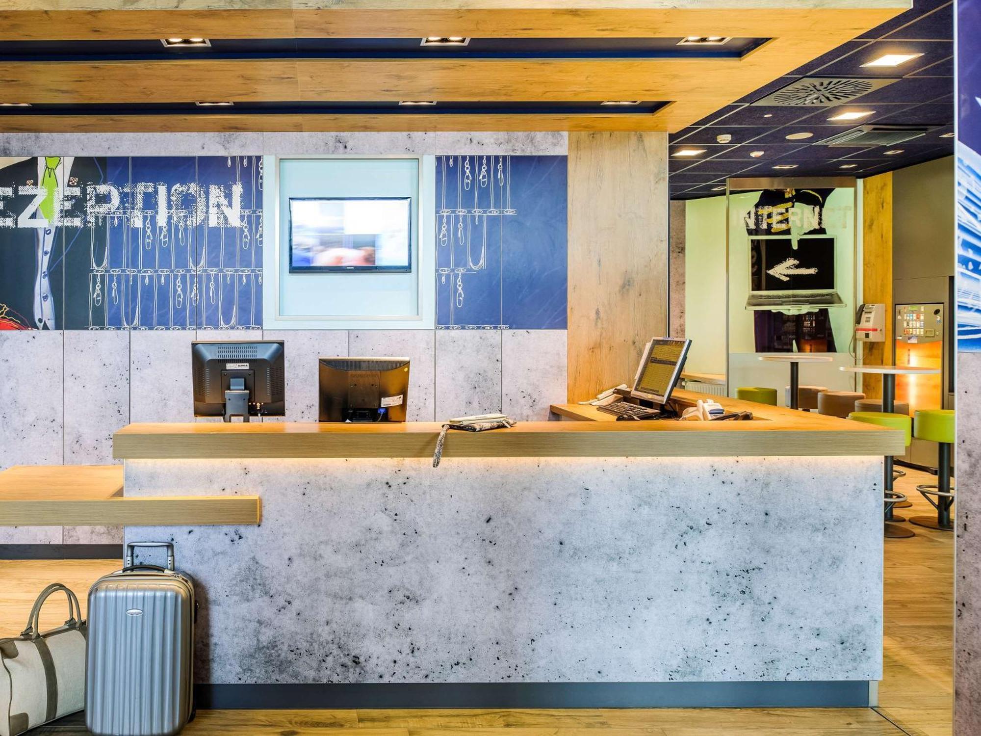 Ibis Budget Bordeaux Centre Bastide Екстер'єр фото