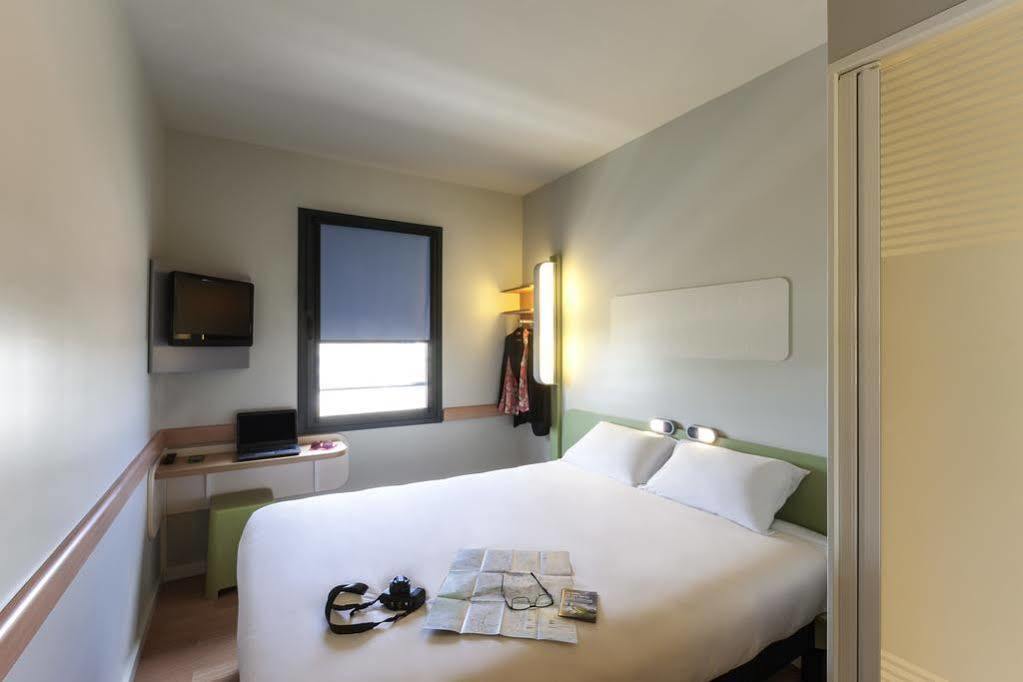 Ibis Budget Bordeaux Centre Bastide Екстер'єр фото