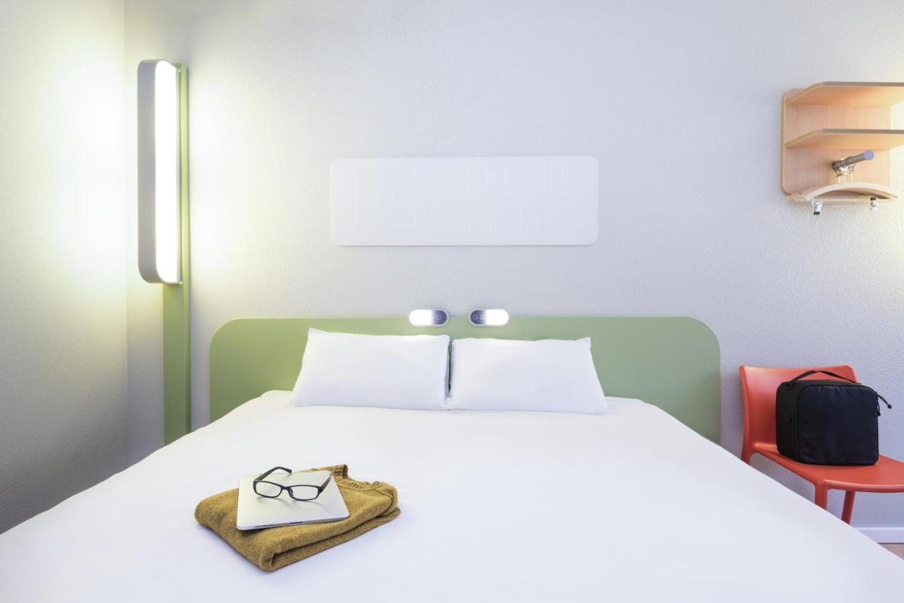 Ibis Budget Bordeaux Centre Bastide Номер фото